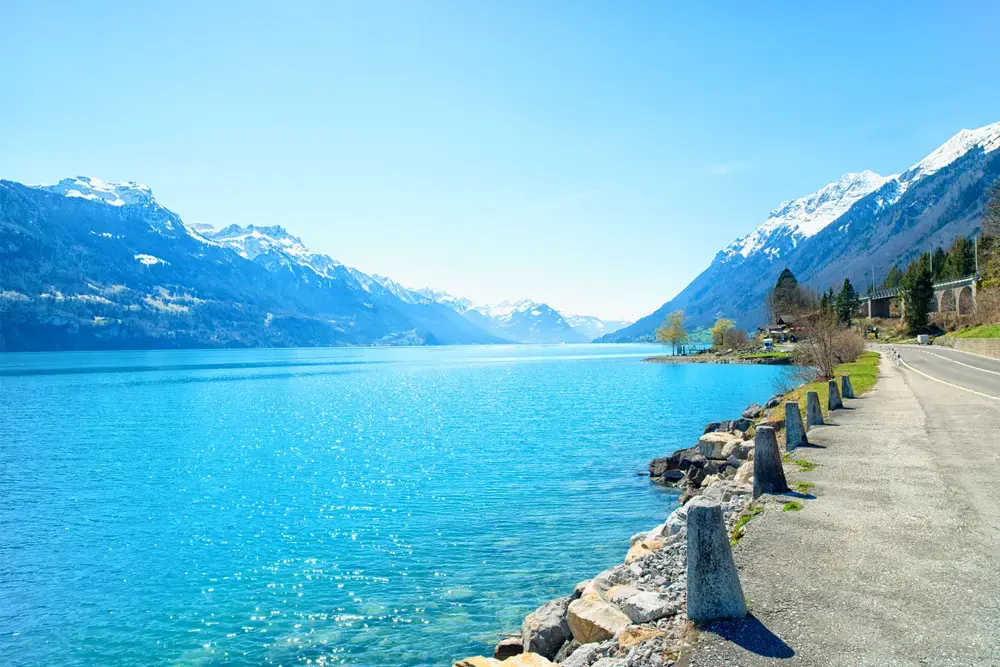Alpine Wonders & Lakes: From Geneva to Bern and Interlaken — photograph 7