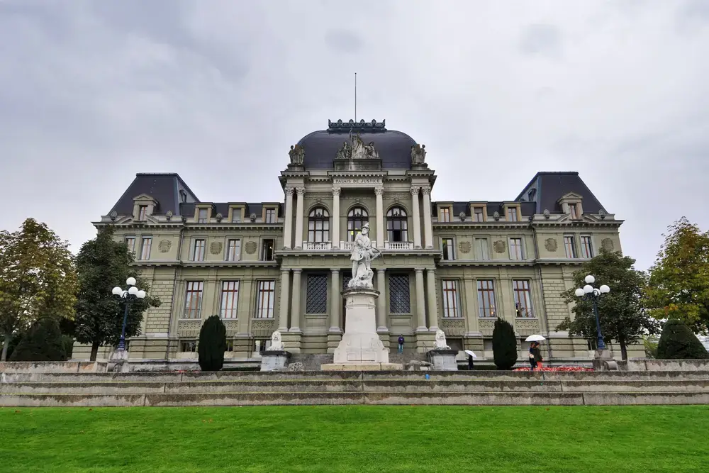 Geneva to Gruyère: Cheese, Chocolate & Lausanne — photograph 5