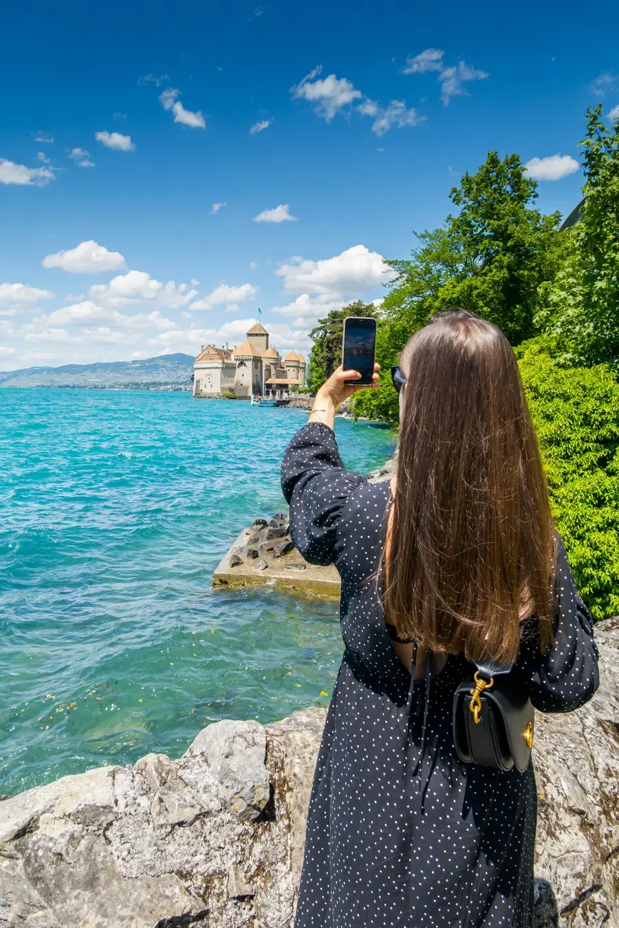 Geneva to Montreux: Chaplin Museum, Chillon Castle & Vevey — photograph 2