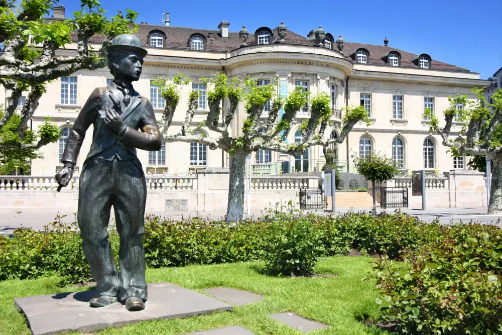 Geneva to Montreux: Chaplin Museum, Chillon Castle & Vevey — photograph 1