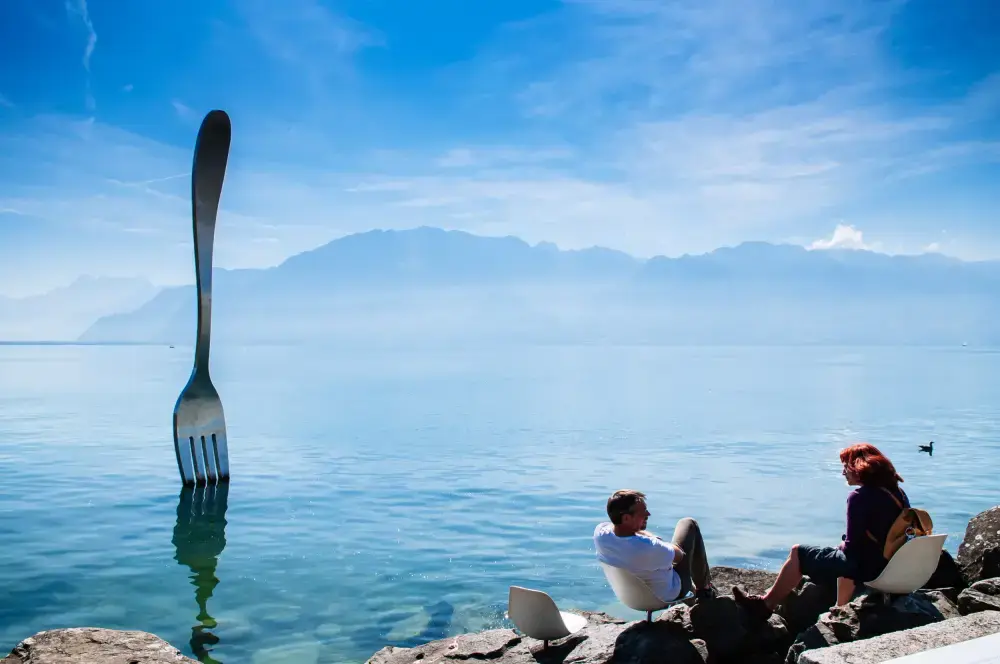 Geneva to Montreux: Chaplin Museum, Chillon Castle & Vevey — photograph 3