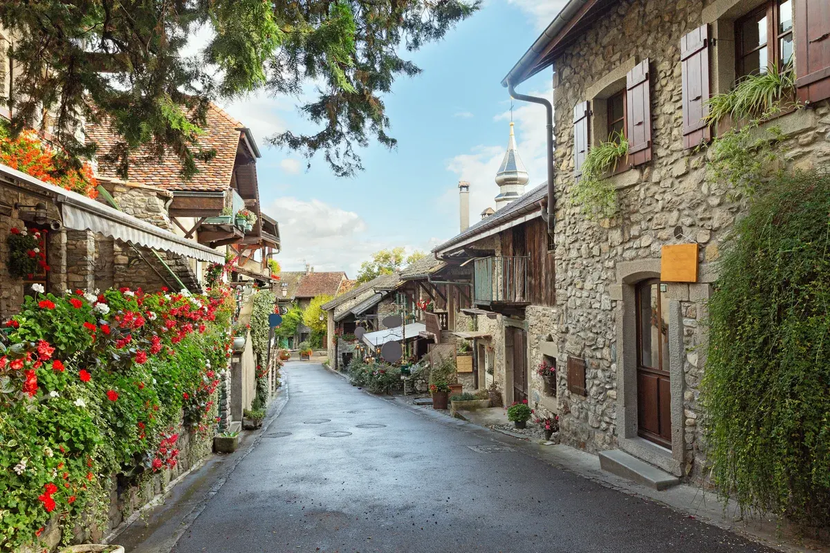 Take a Day Tour to France