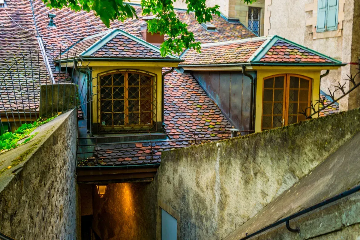 Explore the Old Town (Vieille Ville)